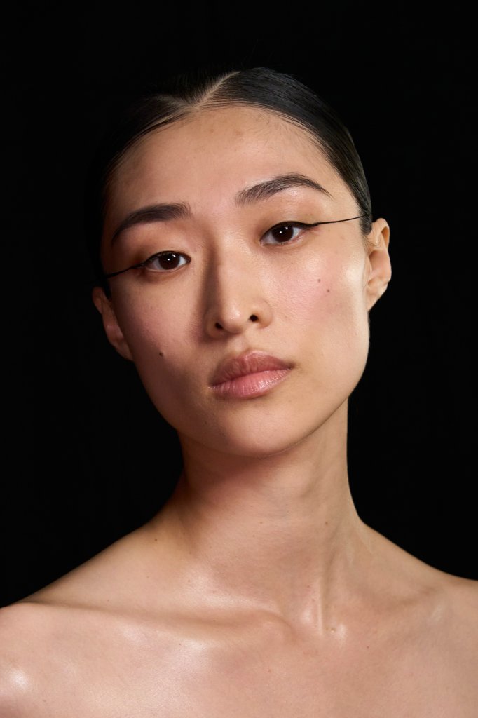 蒂埃里·穆勒 Mugler 2024春夏高级成衣秀(后台妆容) - Paris Spring 2024