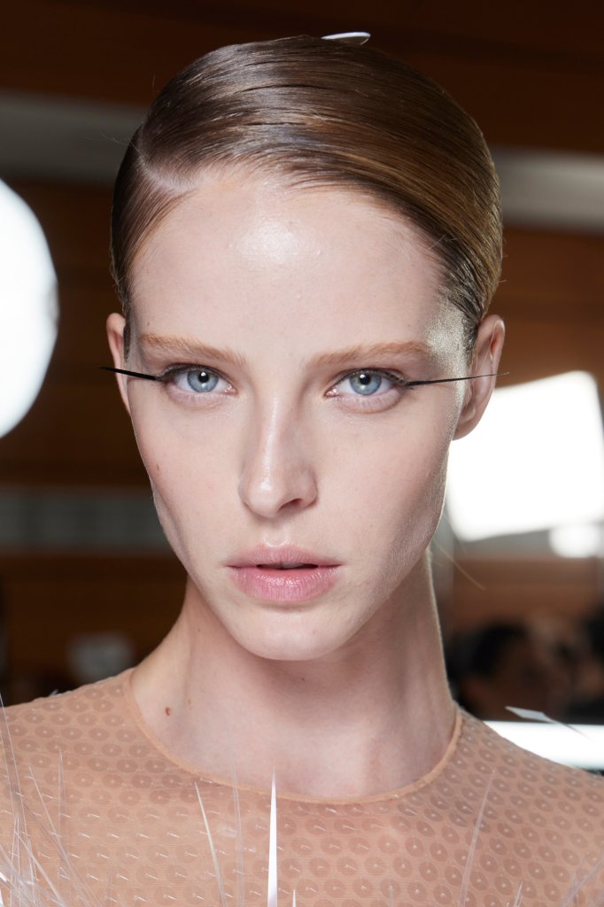 蒂埃里·穆勒 Mugler 2024春夏高级成衣秀(后台妆容) - Paris Spring 2024
