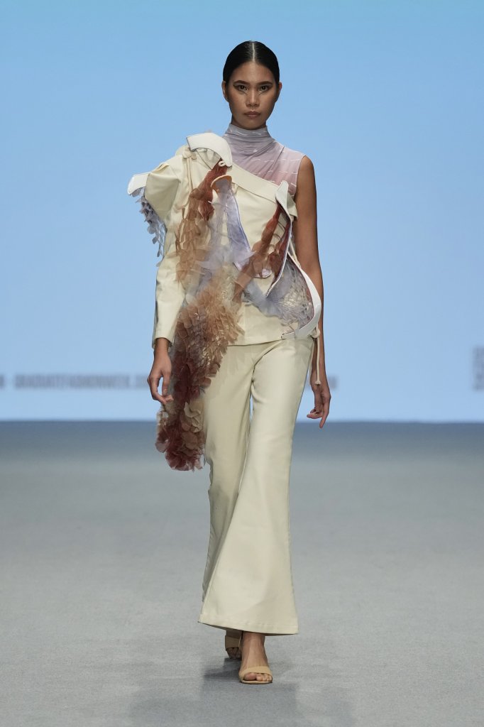 Graduate Fashion Foundation 2024春夏高级成衣秀 - Dubai Spring 2024