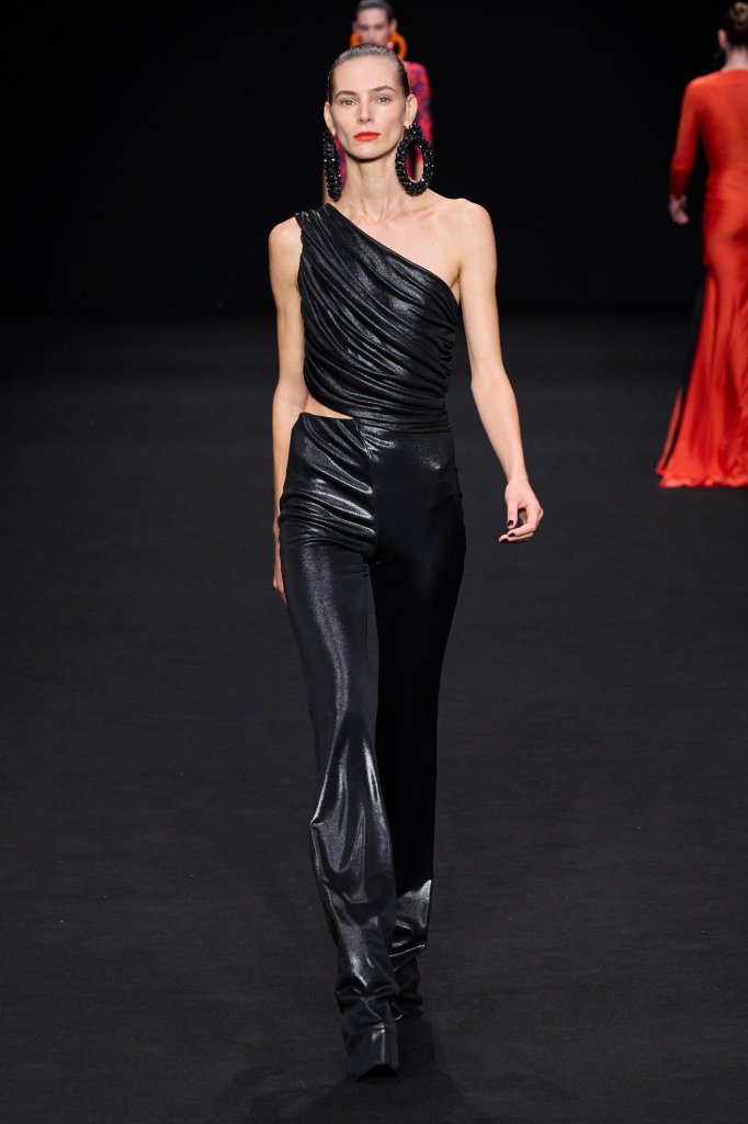 Chiara Boni La Petite Robe 2024春夏高级成衣秀 - Milan Spring 2024
