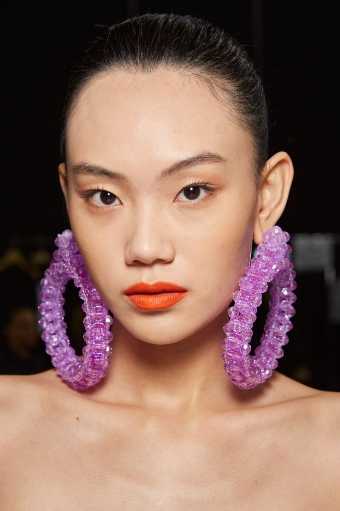 Chiara Boni La Petite Robe 2024春夏高级成衣秀(后台妆容) - Milan Spring 2024