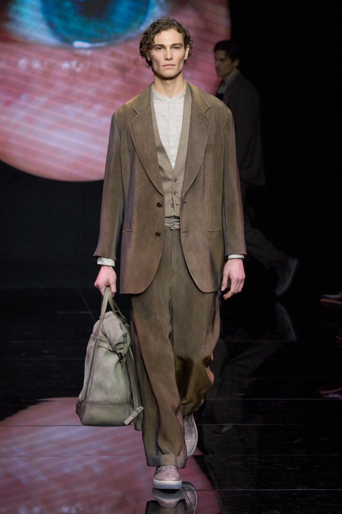 乔治·阿玛尼 Giorgio Armani 2024/25秋冬男装秀 - Milan Fall 2024