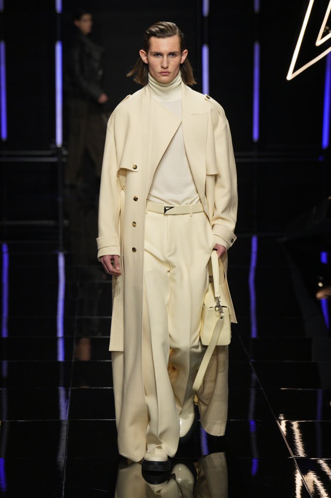  KB HONG 2024/25秋冬男装秀 - Milan Fall 2024