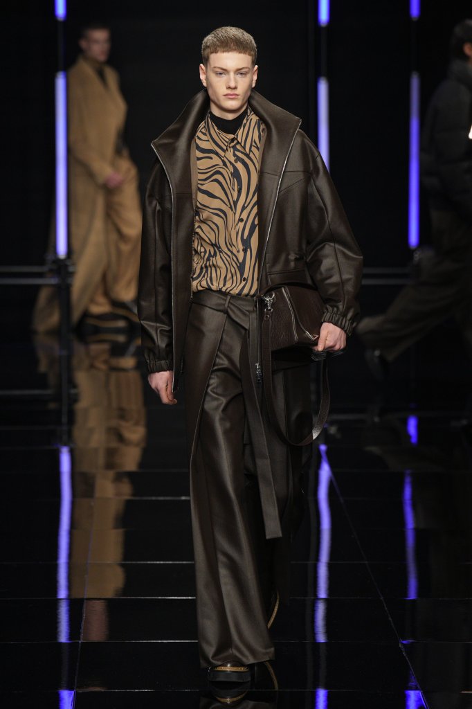  KB HONG 2024/25秋冬男装秀 - Milan Fall 2024