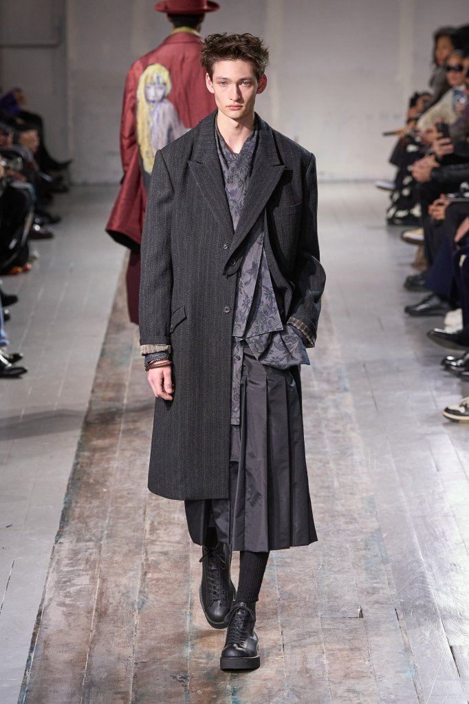 山本耀司 Yohji Yamamoto 2024/25秋冬男装秀 - Paris Fall 2024