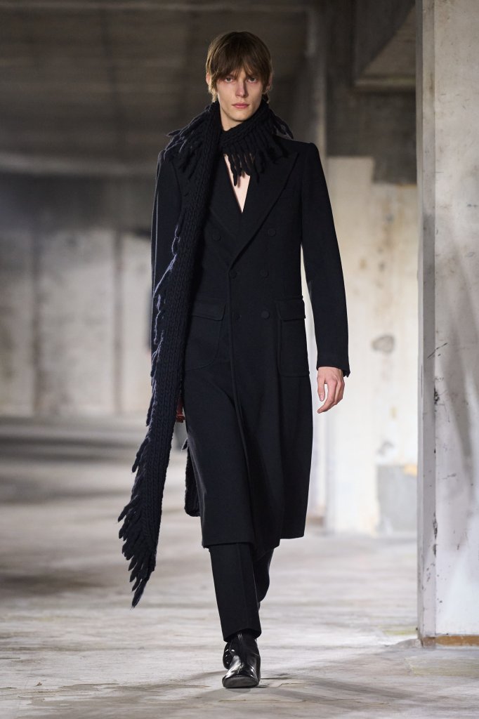 德赖斯·范诺顿 Dries Van Noten 2024/25秋冬男装秀 - Paris Fall 2024