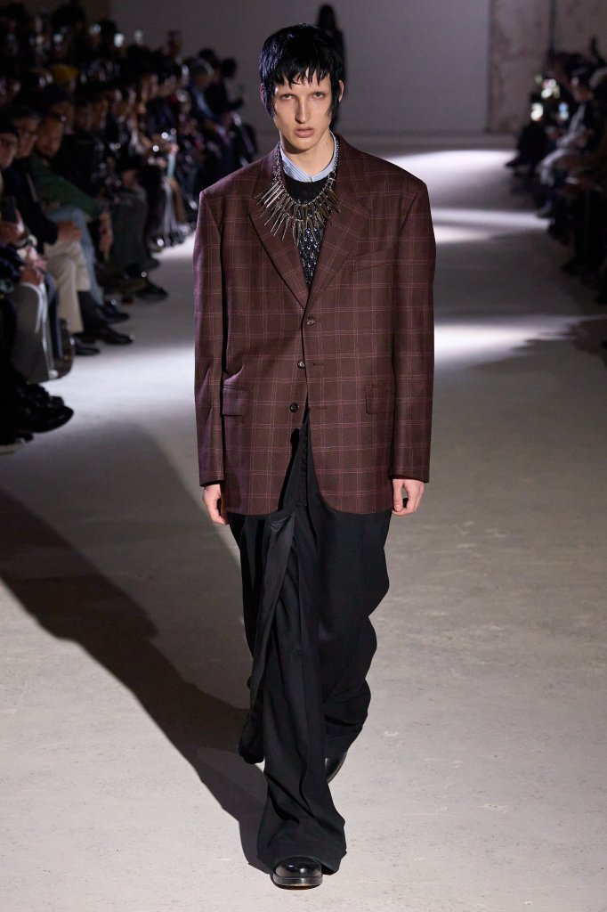 渡边淳弥 Junya Watanabe 2024/25秋冬男装秀 - Paris Fall 2024