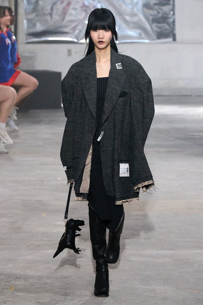 Maison Mihara Yasuhiro 2024/25秋冬男装秀 - Paris Fall 2024