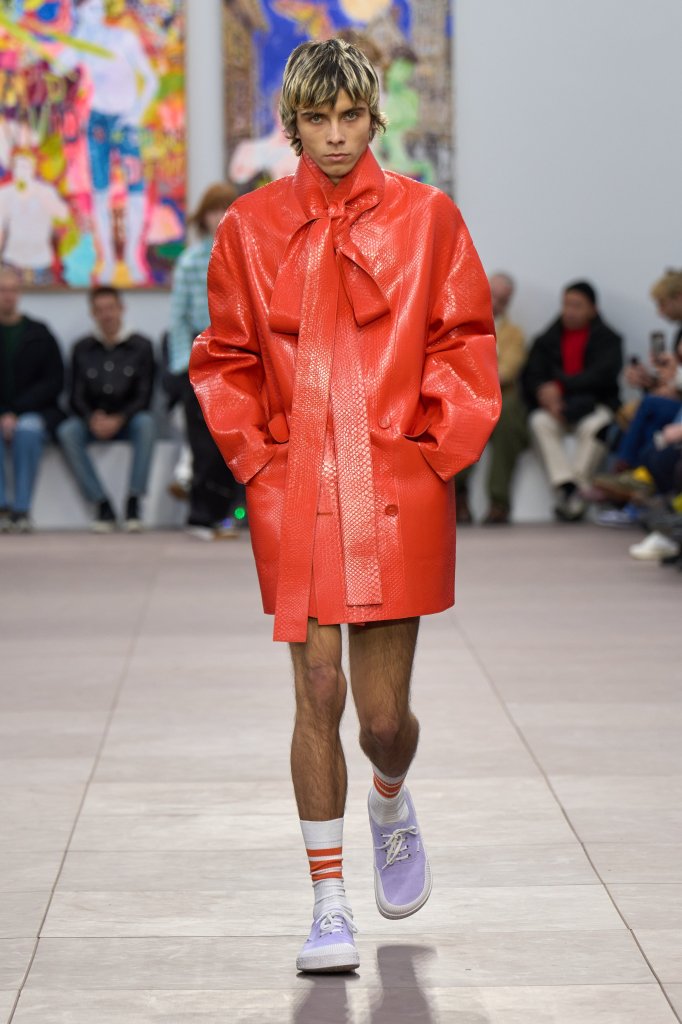 罗意威 Loewe 2024/25秋冬男装秀 - Paris Fall 2024