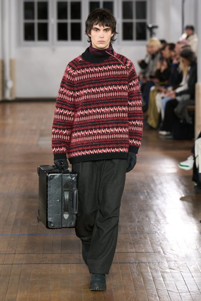 White Mountaineering 2024/25秋冬男装秀 - Paris Fall 2024