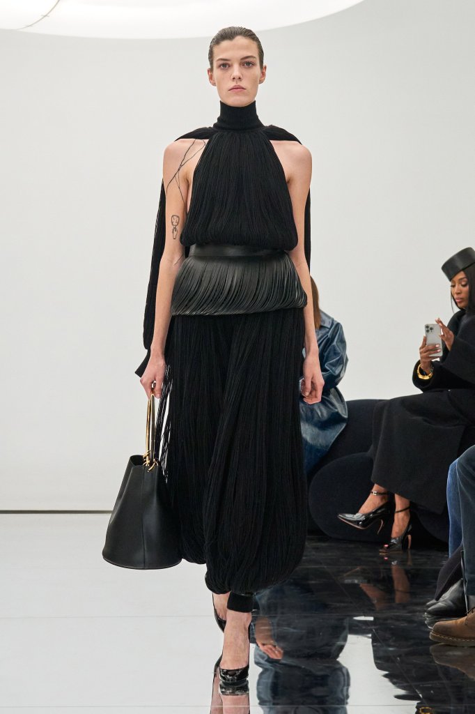 Alaïa 2024/25秋冬高级成衣秀 - Paris Fall 2024