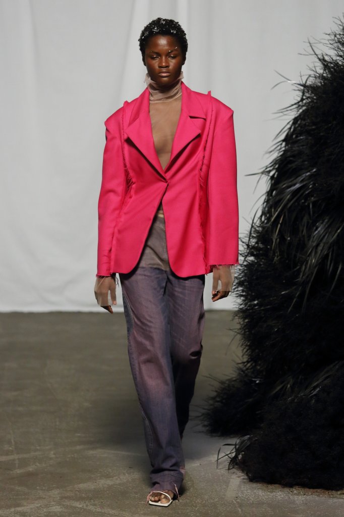 Avenir 2024/25秋冬高级成衣秀 - Berlin Fall 2024