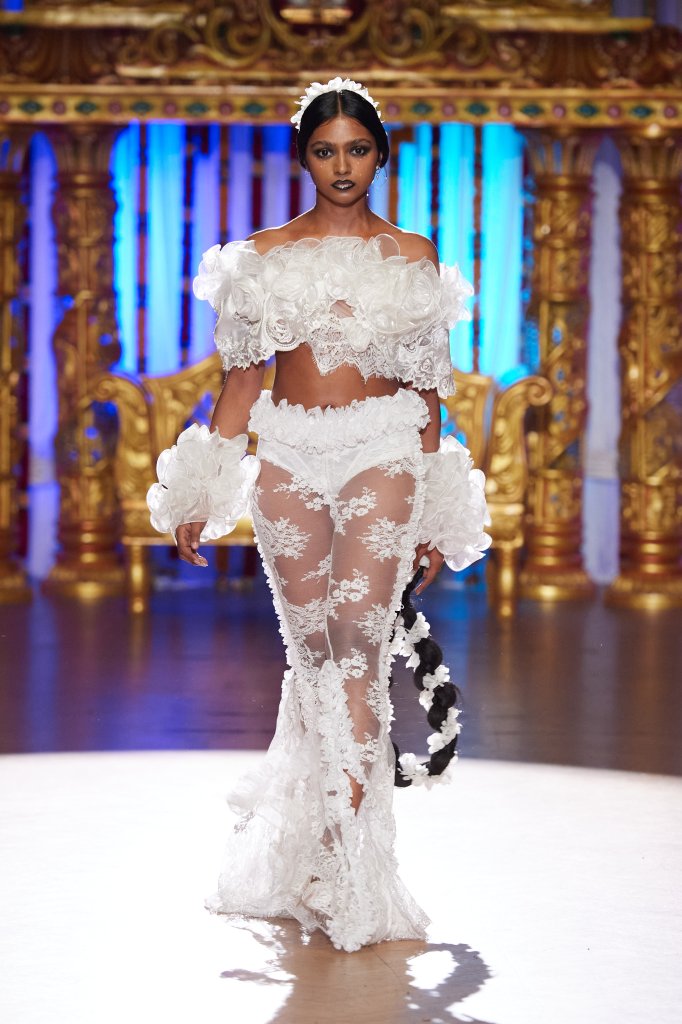 Kitschy Couture 2024/25秋冬高级成衣秀 - Berlin Fall 2024