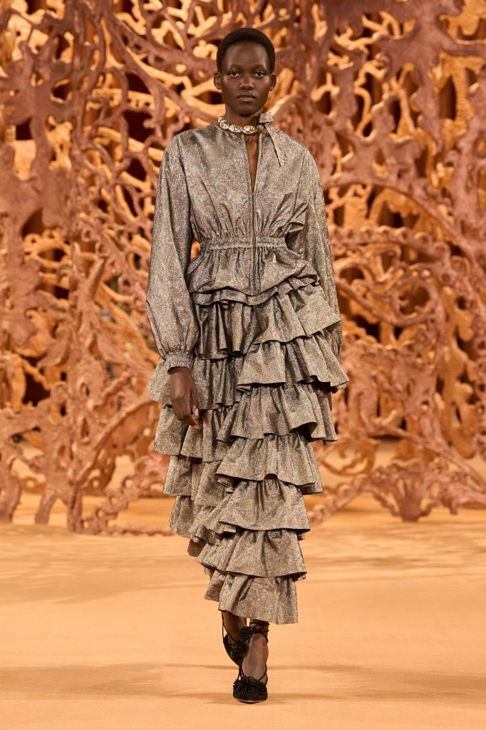  Ulla Johnson Ulla Johnson 美国 U.S.A 纽约 New York City 走秀(Runway) 2024/25秋冬 2024/25 A/W 女装 裙套装 Skirt Suit 女装