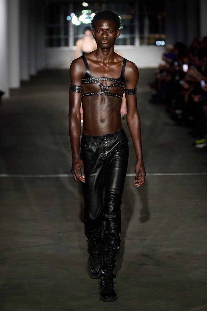  Ludovic de Saint Sernin Ludovic de Saint Sernin 走秀(Runway) 2024/25秋冬 2024/25 A/W 女装 男装 女装 男装 皮裤 Leather Pants 男装