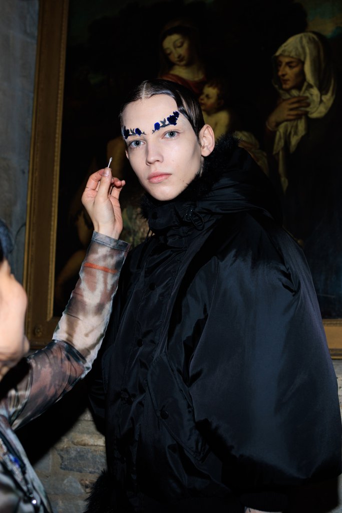 西蒙娜·罗莎 Simone Rocha 2024/25秋冬高级成衣秀(后台妆容) - London Fall 2024