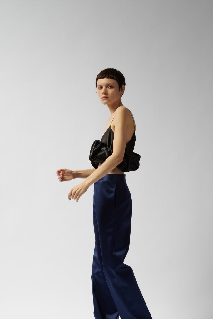 雪伦&middot;沃可布 Sharon Wauchob 2024/25秋冬高级成衣Lookbook