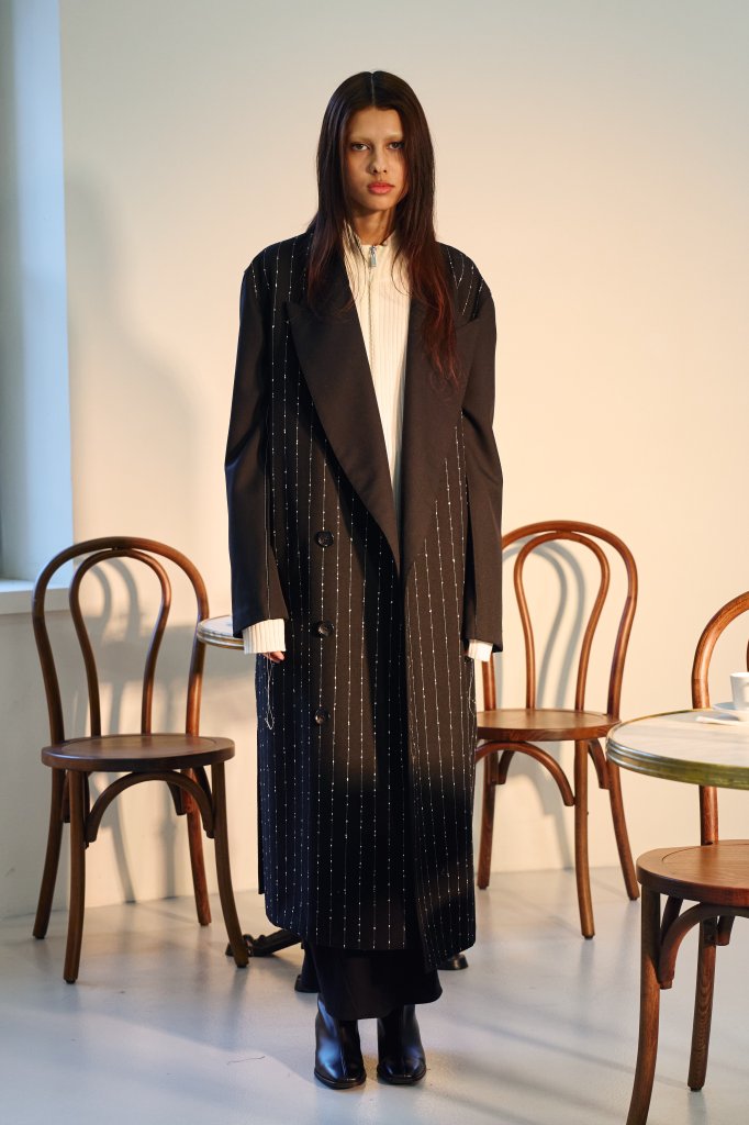  Sulvam Sulvam 日本 Japan 东京 Tokyo Lookbook 2024/25秋冬 2024/25 A/W 男装 女装 毛呢大衣 Wool Coat 女装 休闲西服 Blazer 女装
