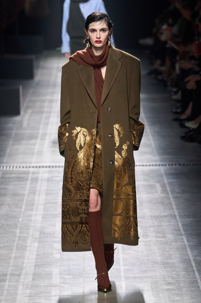 艾绰 Etro 2024/25秋冬高级成衣秀 - Milan Fall 2024