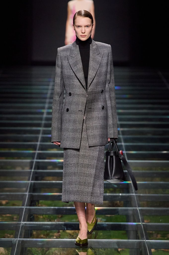 普拉达 Prada 2024/25秋冬高级成衣秀 - Milan Fall 2024