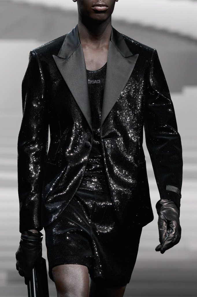 范思哲 Versace 2024/25秋冬高级成衣秀(细节) - Milan Fall 2024
