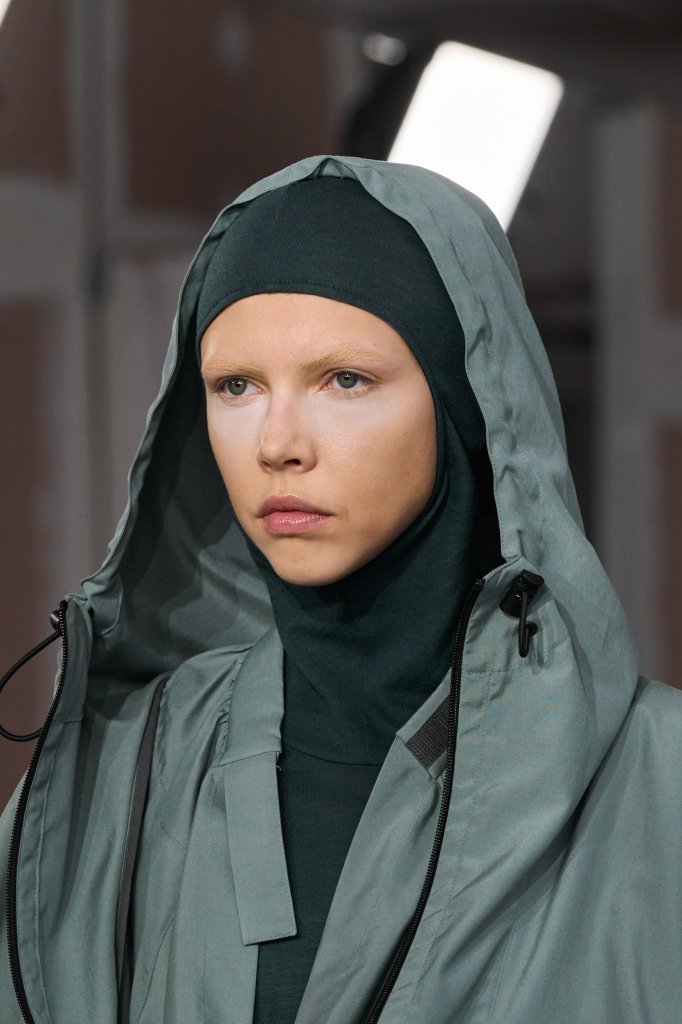 Andreas Kronthaler for Vivienne Westwood 2024/25秋冬高级成衣秀(细节) - Paris Fall 2024
