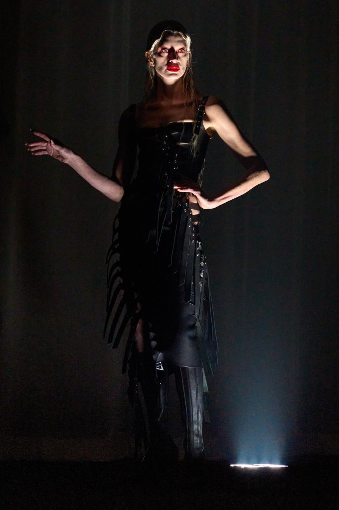 蒂埃里&middot;穆勒 Mugler 2024/25秋冬高级成衣秀 - Paris Fall 2024