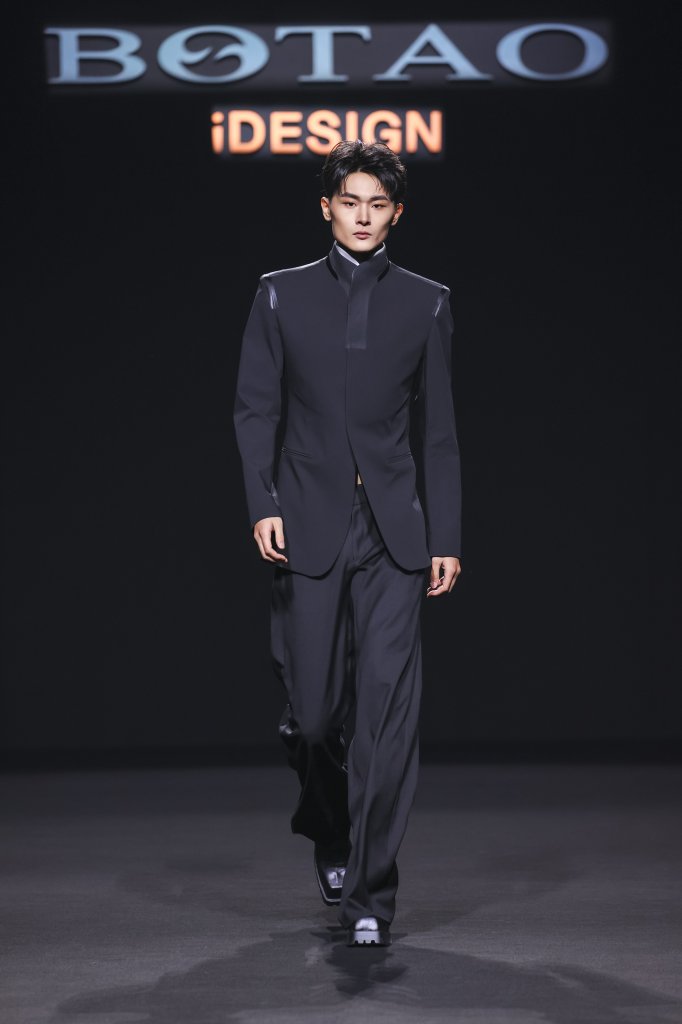 薄涛 BOTAO 薄雨隆&丛小川 2024/25秋冬高级成衣秀 - Beijing Fall 2024
