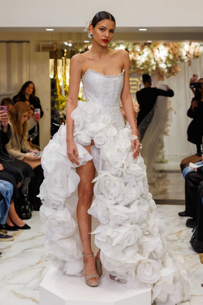 Ese Azenabor 2025春夏婚纱礼服秀 - New York Bridal 2025