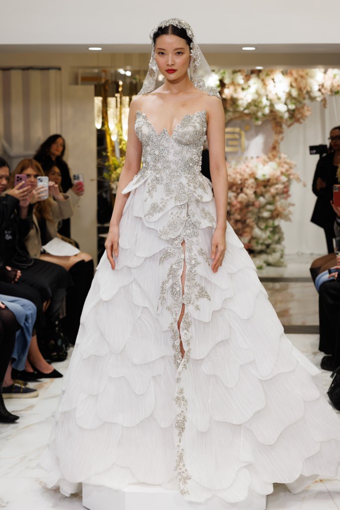 Ese Azenabor 2025春夏婚纱礼服秀 - New York Bridal 2025