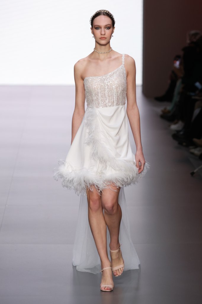 Andrea Lalanza 2025春夏婚纱礼服秀 - Barcelona Bridal 2025