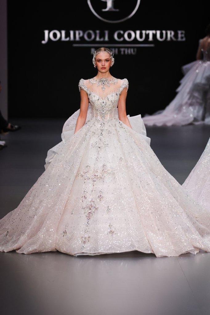 Joli Poli 2025春夏婚纱礼服秀 - Barcelona Bridal 2025