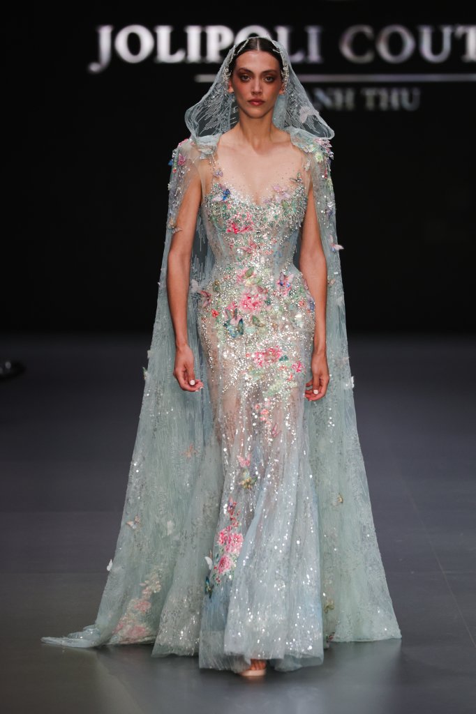 Joli Poli 2025春夏婚纱礼服秀 Barcelona Bridal 2025天天时装口袋里的时尚指南