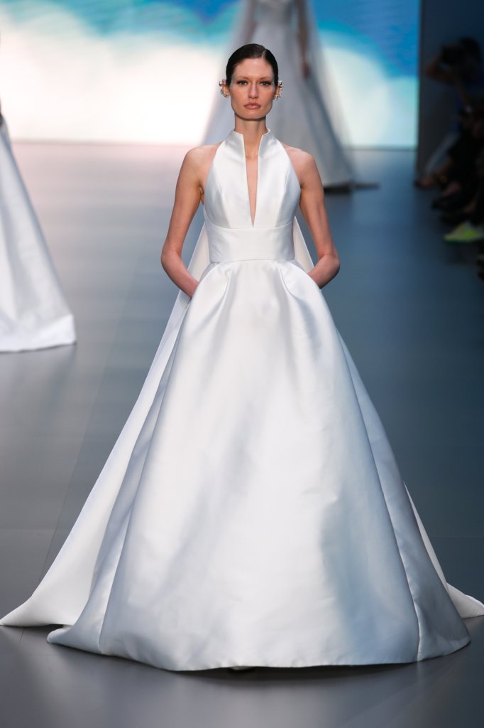 Jesus Peiro 2025春夏婚纱礼服秀 - Barcelona Bridal 2025