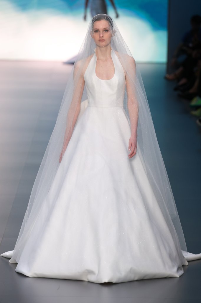 Jesus Peiro 2025春夏婚纱礼服秀 - Barcelona Bridal 2025