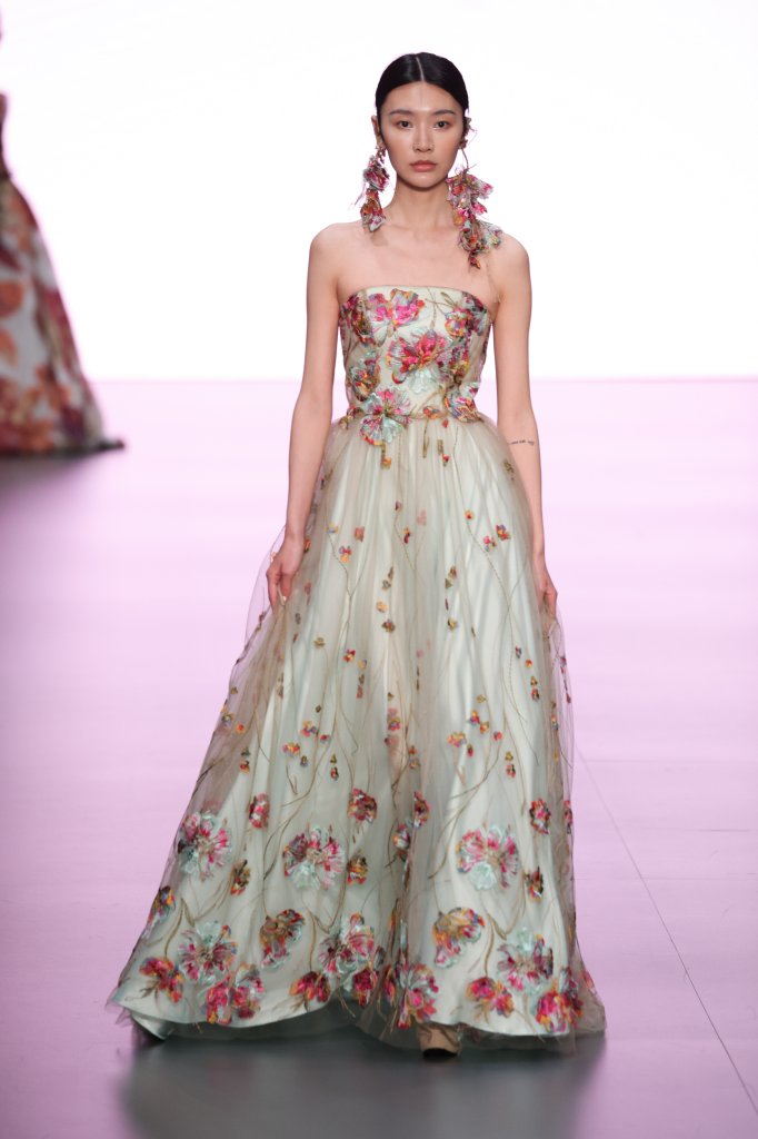 Serina Bridal 2025春夏婚纱礼服秀 - Barcelona Bridal 2025