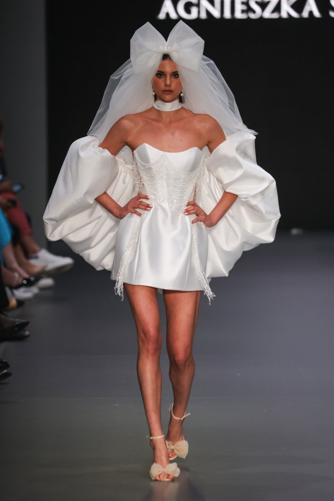 Agnieszka Swiatly 2025春夏婚纱礼服秀 - Barcelona Bridal 2025