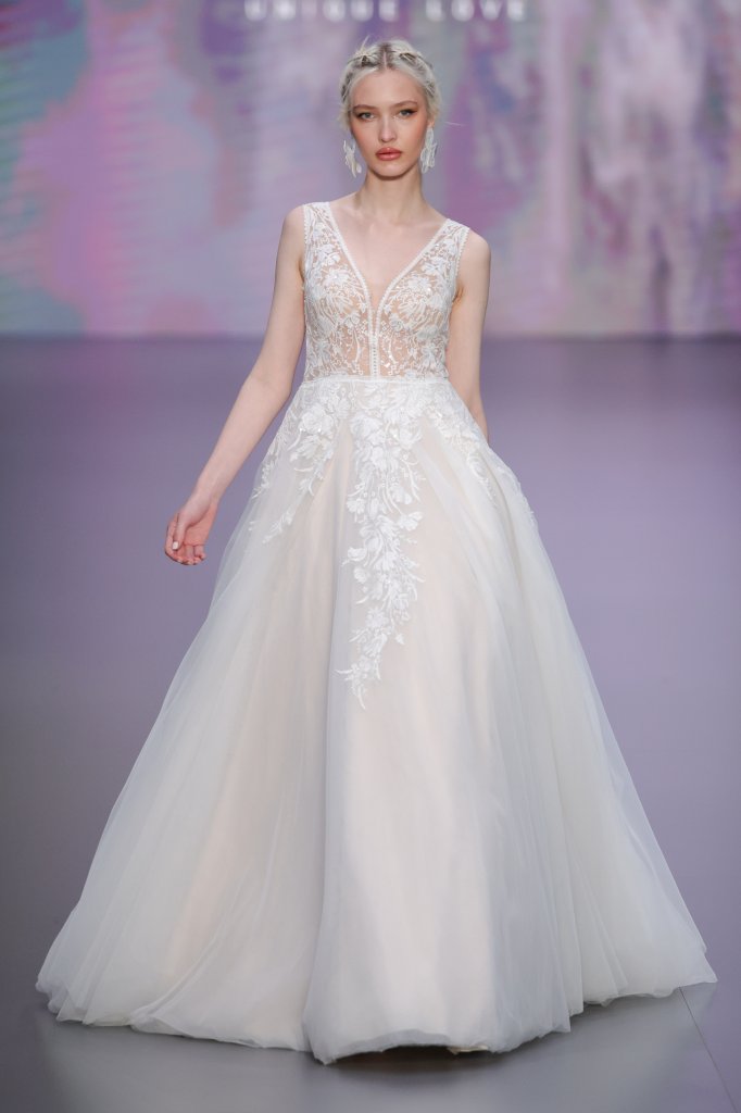 Global Bridal House 2025春夏婚纱礼服秀 - Barcelona Bridal 2025