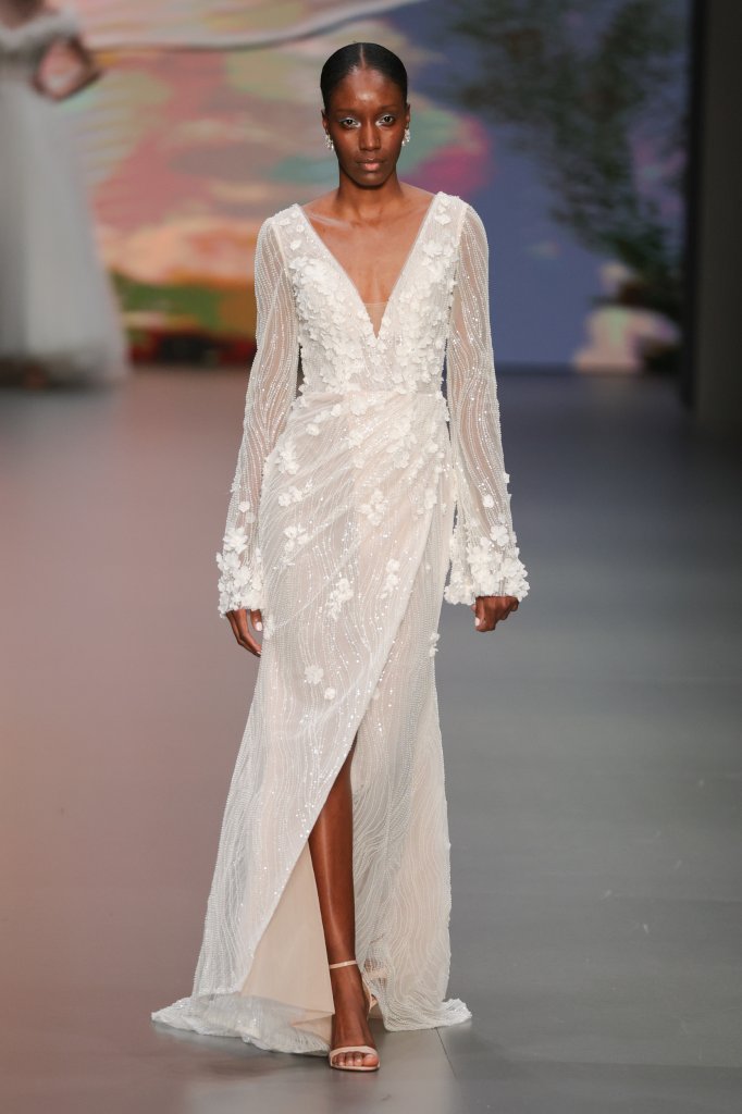 Allure Bridals 2025春夏婚纱礼服秀 - Barcelona Bridal 2025
