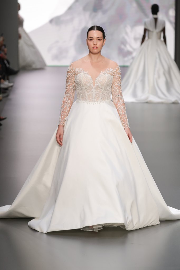 Demetrios 2025春夏婚纱礼服秀 - Barcelona Bridal 2025