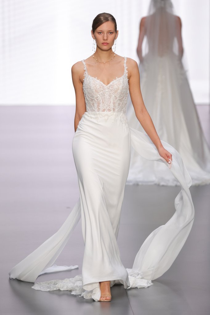 Studio Serravalle 2025春夏婚纱礼服秀 - Barcelona Bridal 2025