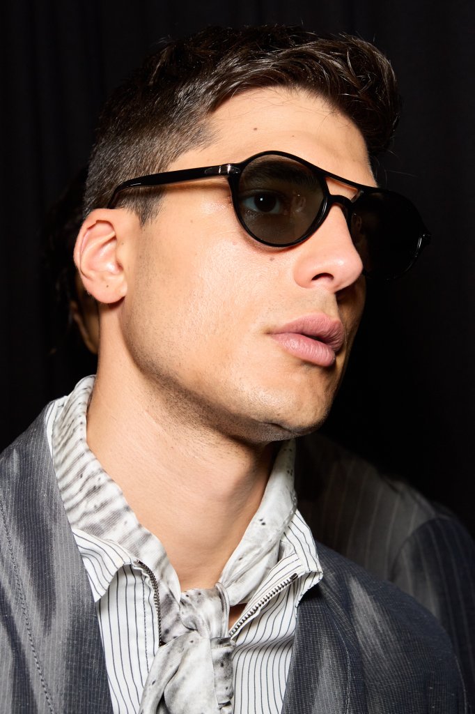 乔治·阿玛尼 Giorgio Armani 2025春夏男装秀(后台妆容) - Milan Spring 2025