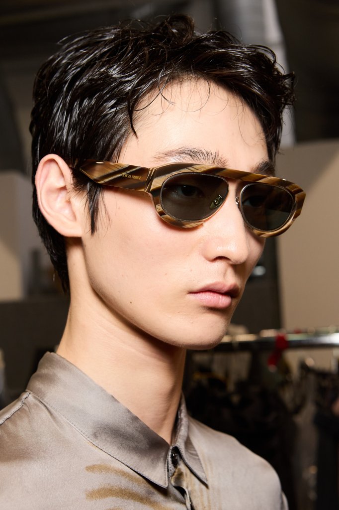 乔治·阿玛尼 Giorgio Armani 2025春夏男装秀(后台妆容) - Milan Spring 2025