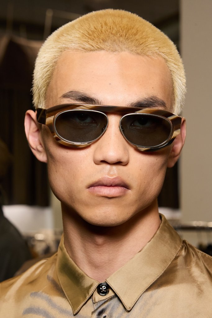 乔治·阿玛尼 Giorgio Armani 2025春夏男装秀(后台妆容) - Milan Spring 2025