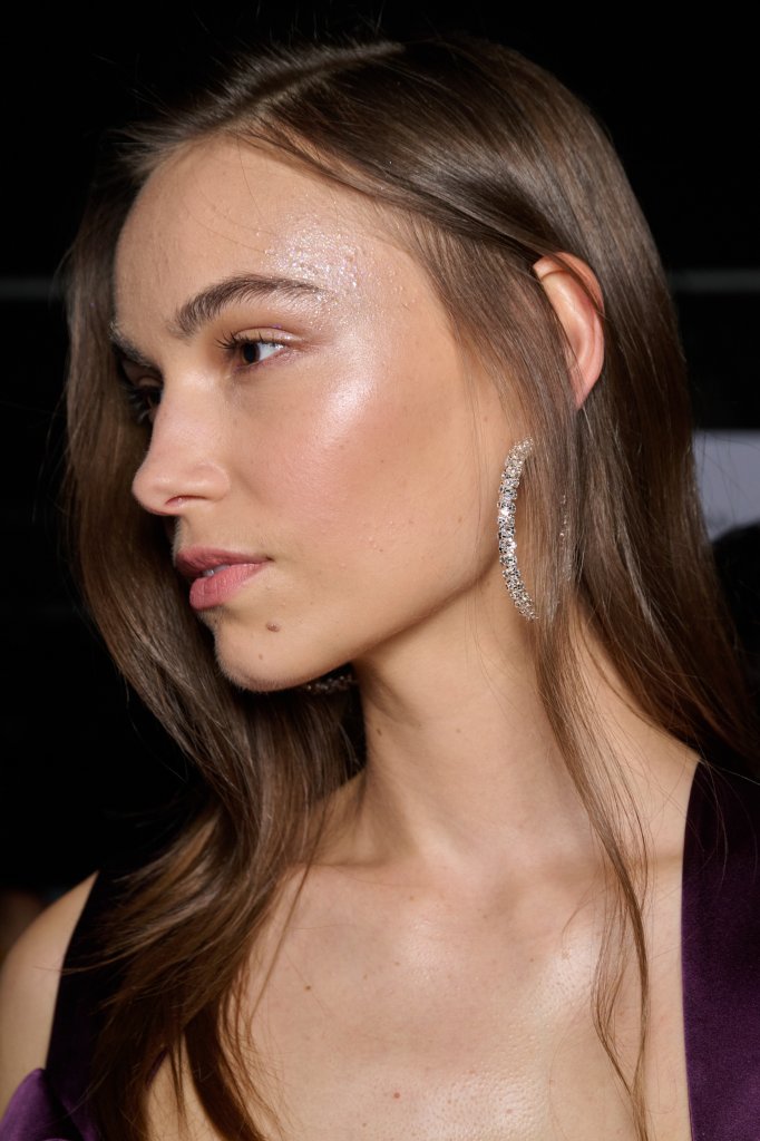 艾历克西斯·马毕 Alexis Mabille 2024/25秋冬高级定制秀(后台妆容) - Couture Fall 2024