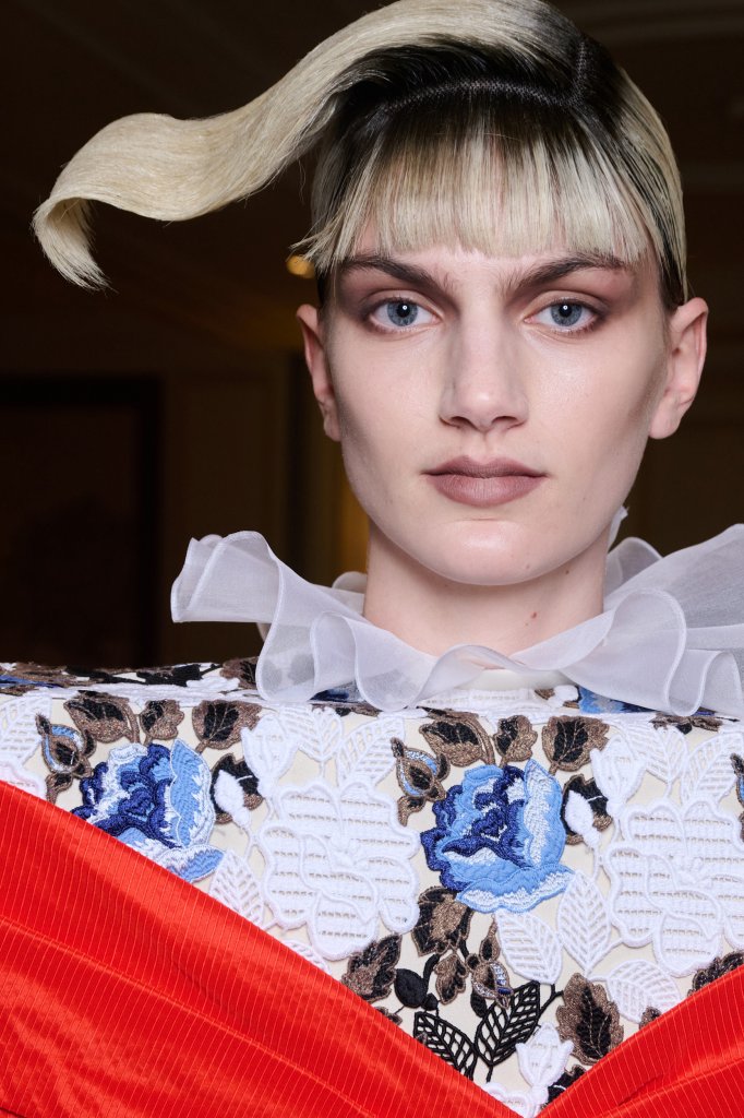维果罗夫 Viktor & Rolf 2024/25秋冬高级定制秀(后台妆容) - Couture Fall 2024