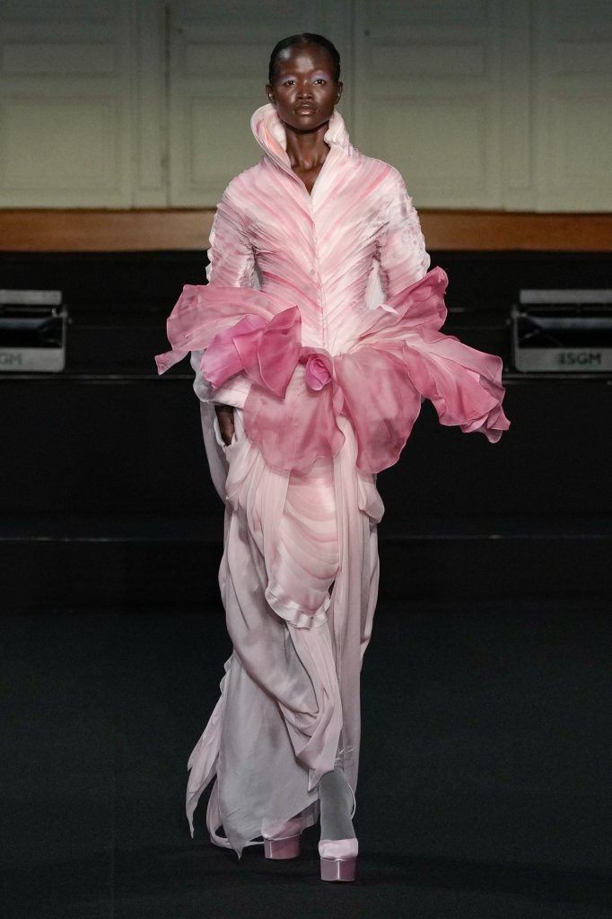 Cheney Chan 2024/25秋冬高级定制秀 - Couture Fall 2024