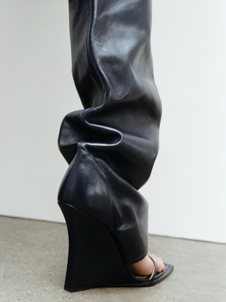 嘉布里尔·考兰格路 Gabriele Colangelo 2025早春度假系列Lookbook