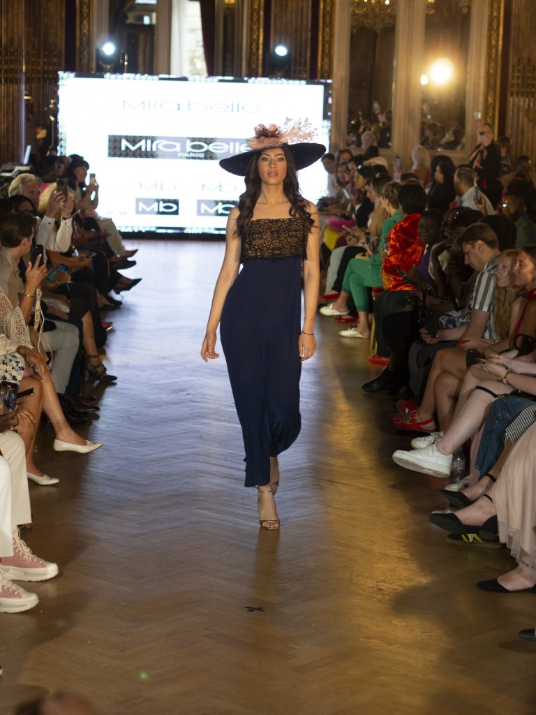 Mira Belle Paris 2024春夏Un été à Montmartre系列高级成衣秀