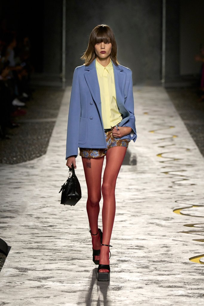 范思哲 Versace 2025春夏高级成衣秀 - Milan Spring 2025
